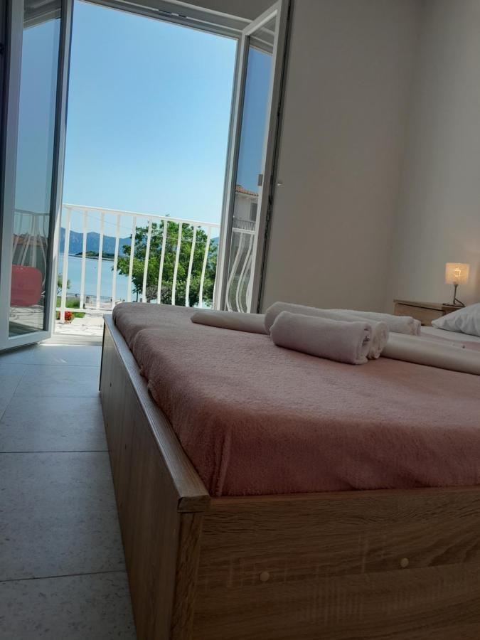 סרסר Apartmani Urlic מראה חיצוני תמונה