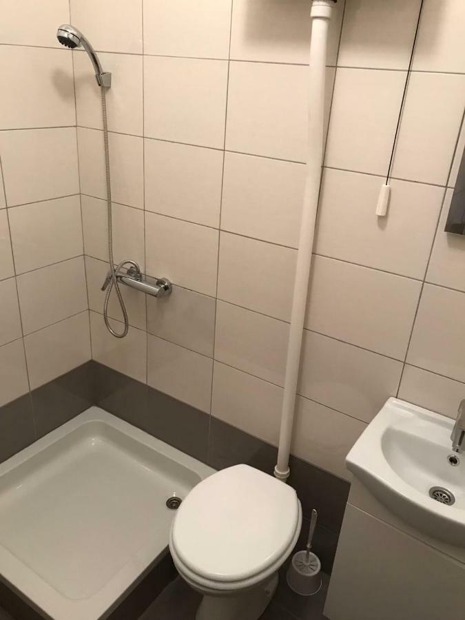 סרסר Apartmani Urlic מראה חיצוני תמונה